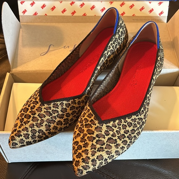 Like New Rothy’s! Size 9 - Picture 3 of 5